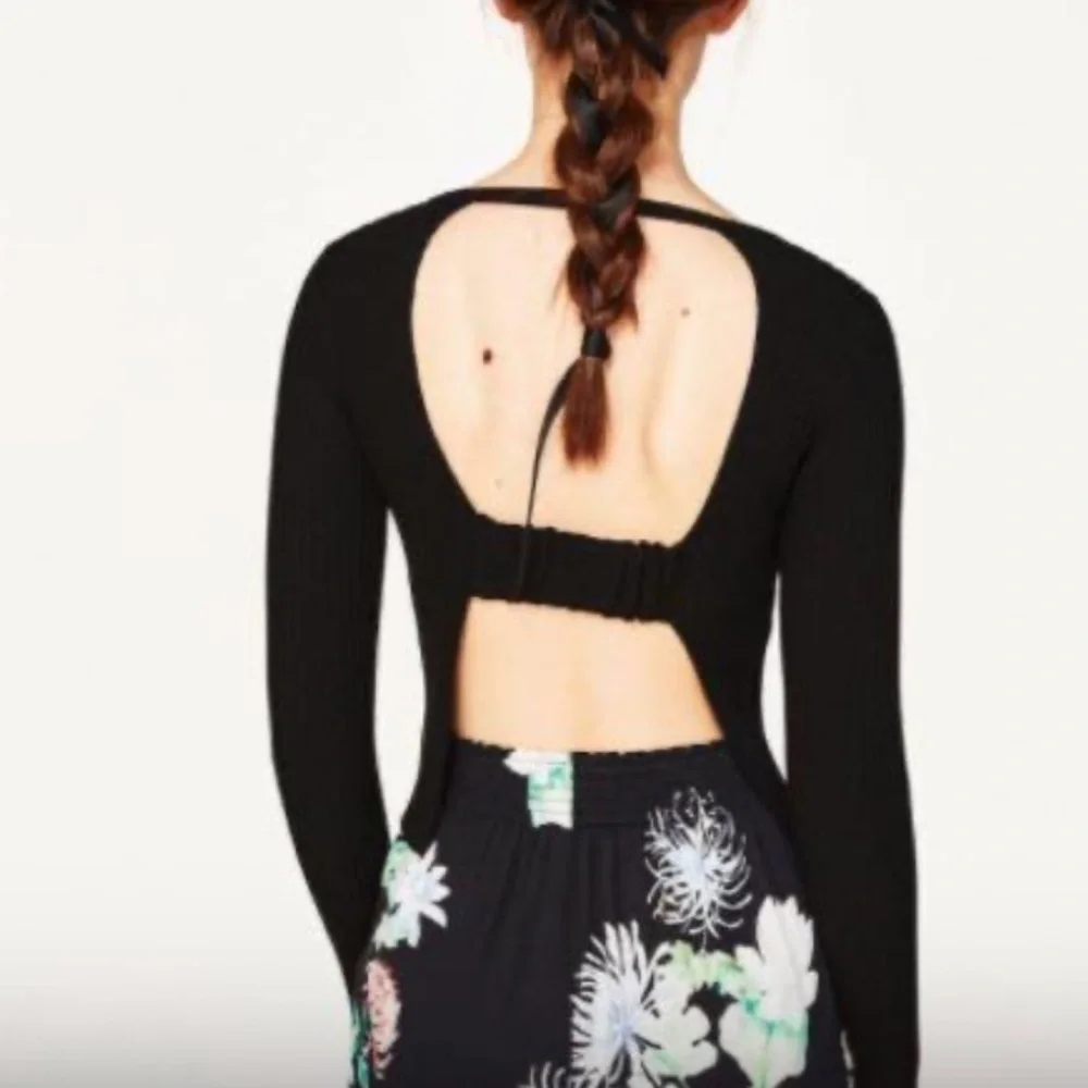 Zara Ribbed Top - Picture 2 of 8